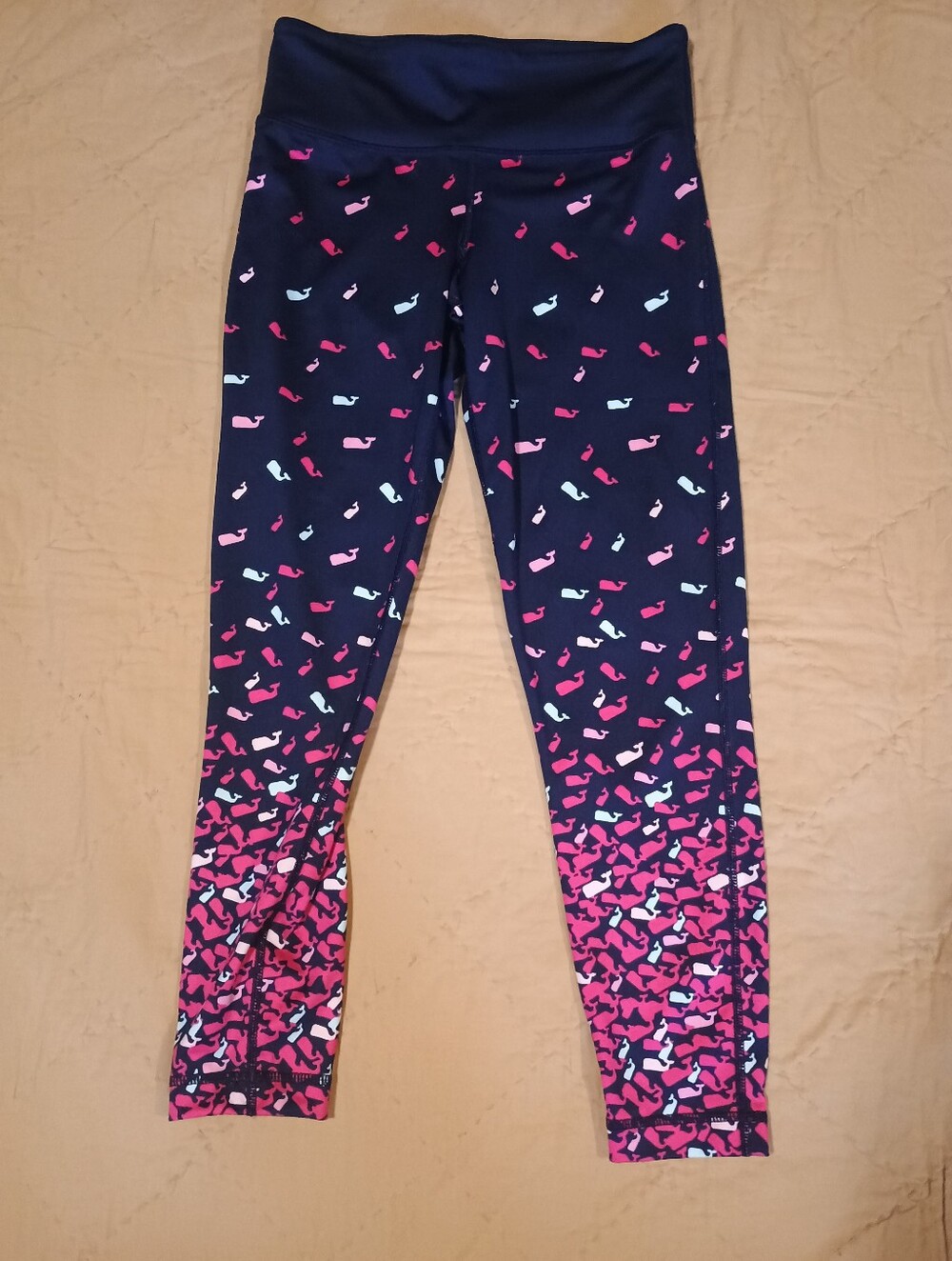 Vineyard Vines Performance Whale Print Ombre Leggings